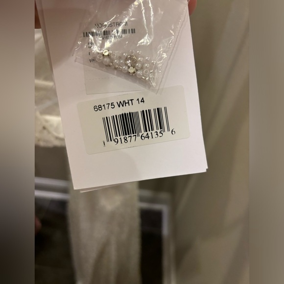 Mac Duggal NWT sz 14 - Picture 9 of 12